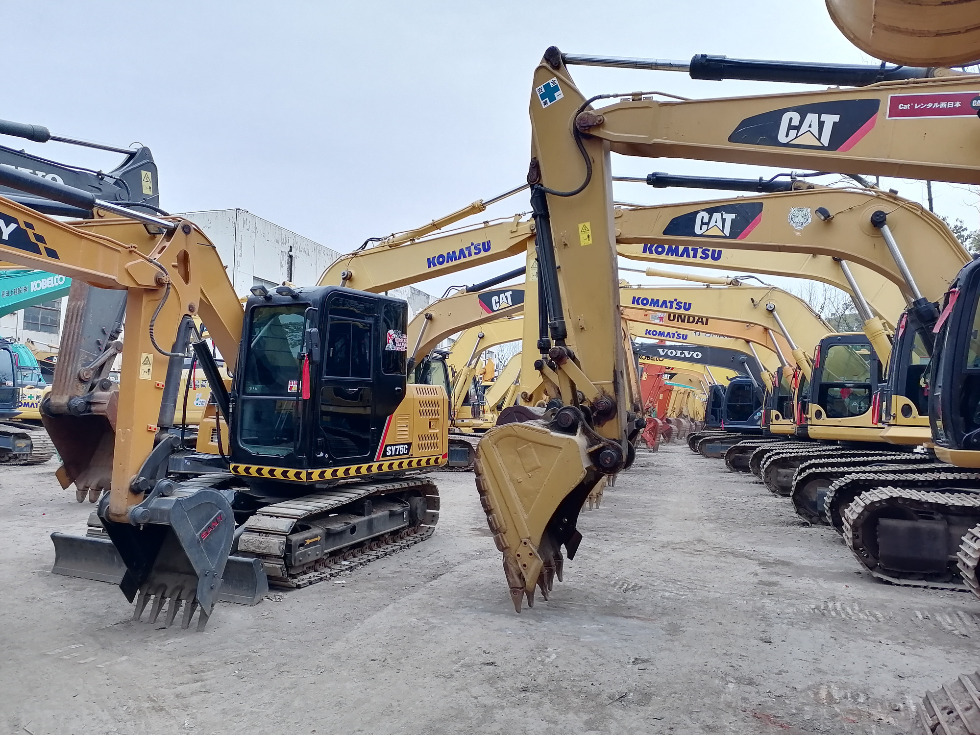 Qingdao Higher Weight Trade Co. LTD - Lastbilar SINOTRUK - 6x4 undefined: bild 8