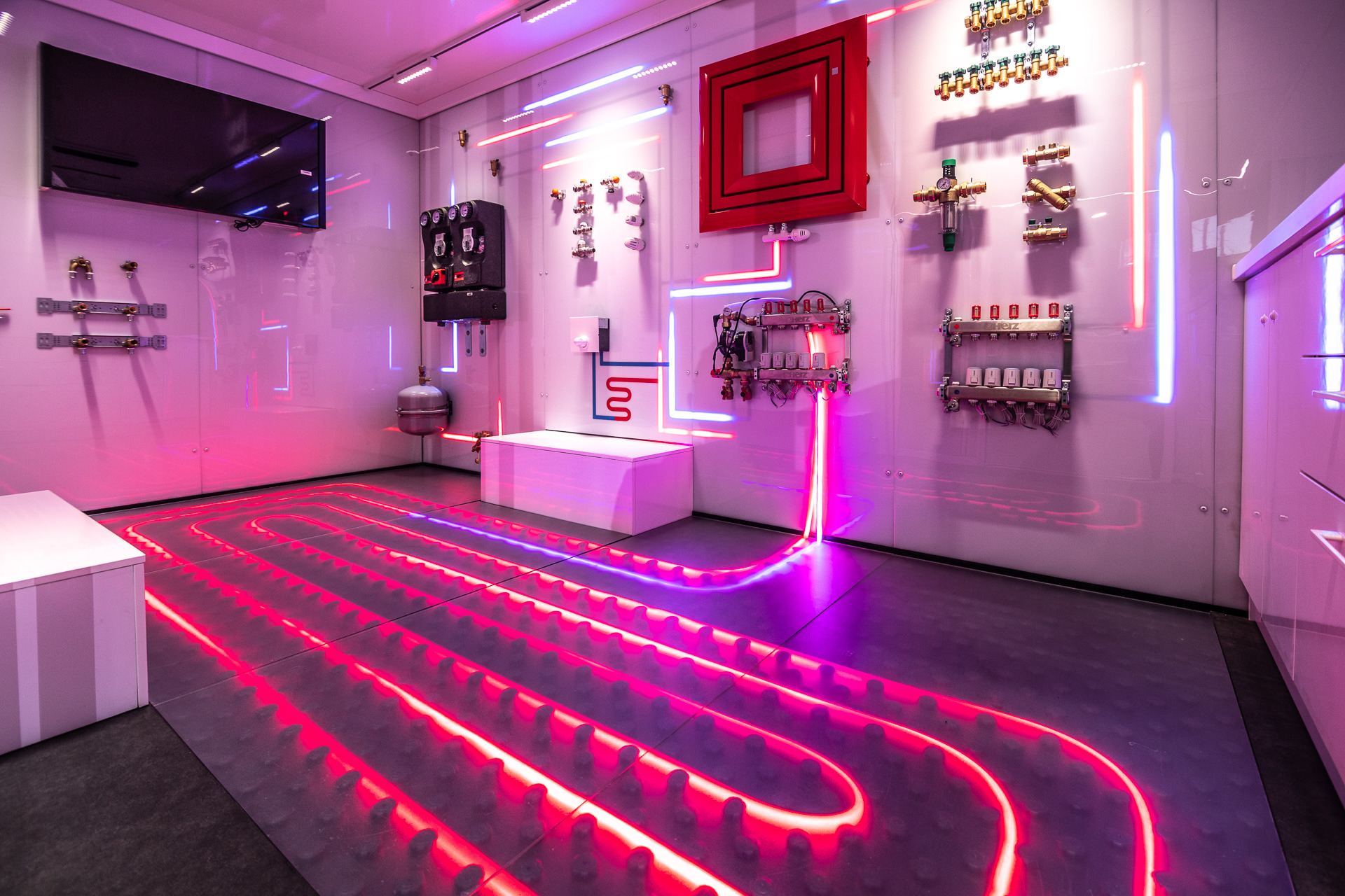 IDEX Denys Kharlamov - Släp - Pole undefined: bild 53