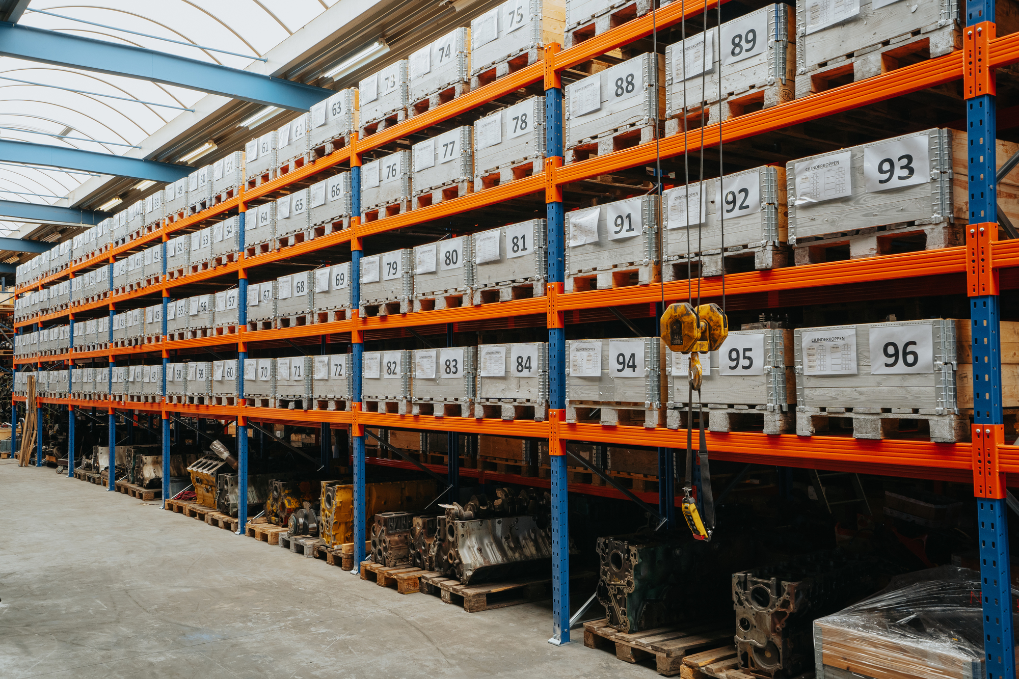 HAMOFA BVBA - Byggmaskiner DEUTZ - År: 2004 undefined: bild 1