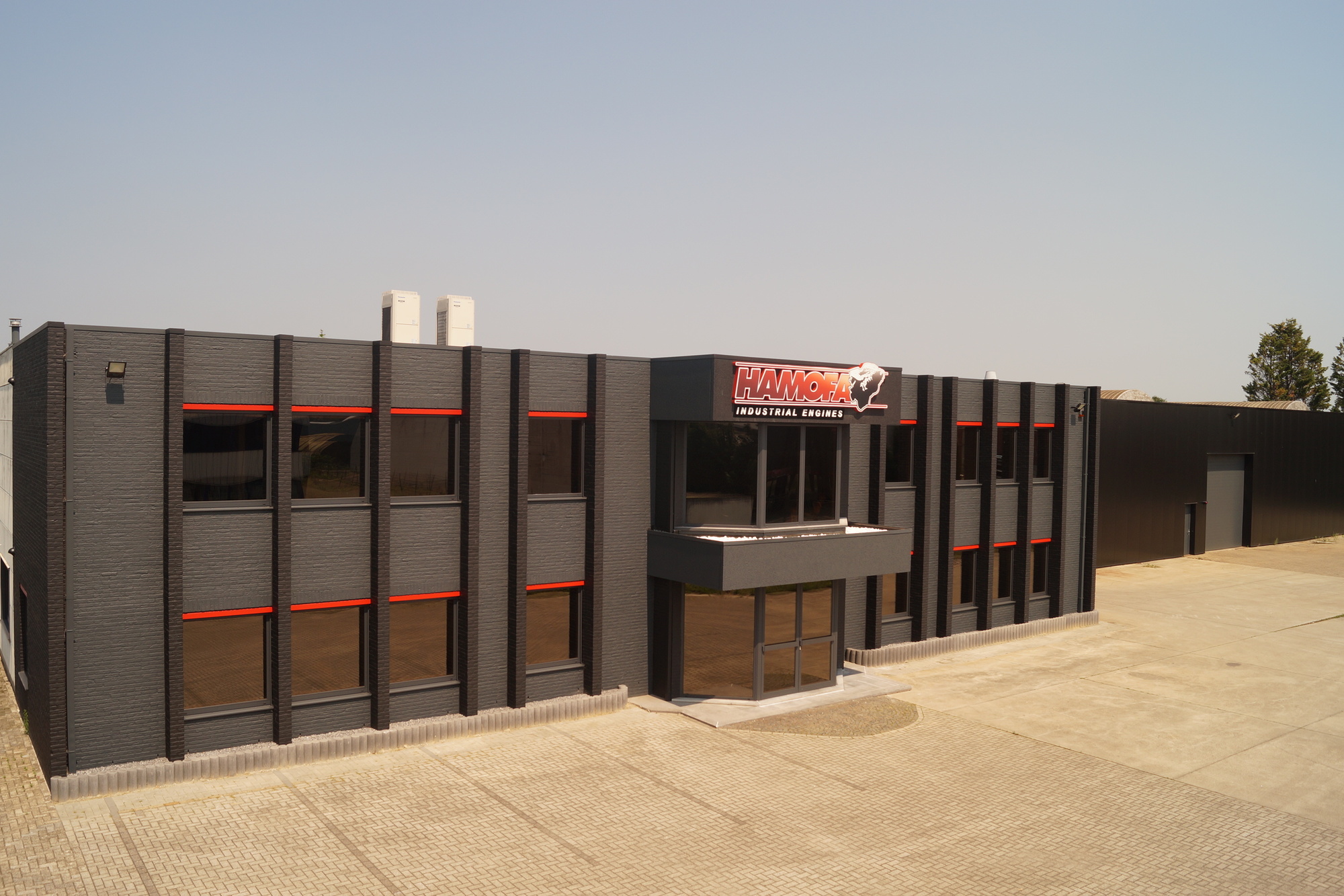 HAMOFA BVBA - Byggmaskiner DEUTZ - År: 2004 undefined: bild 2