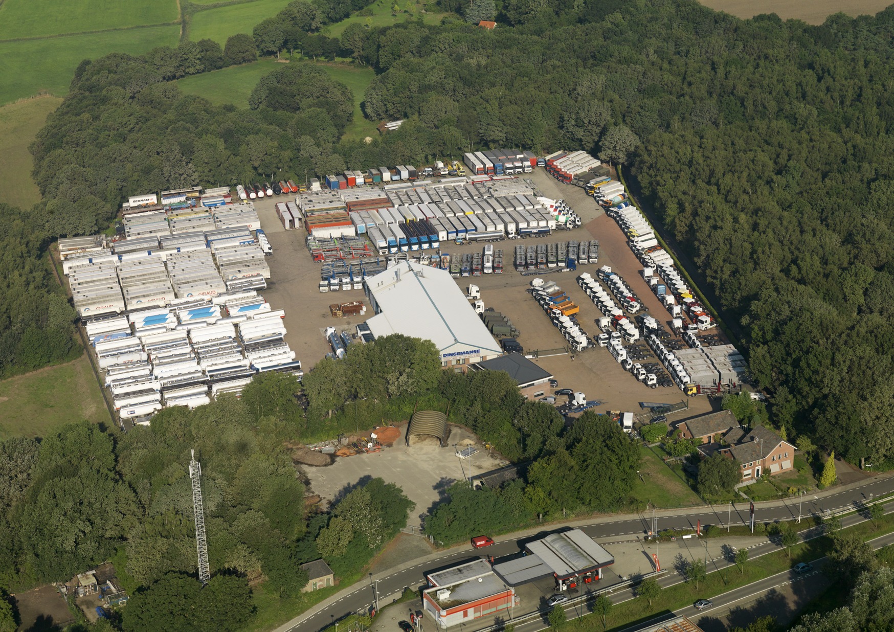 Dingemanse B.V. - Lastbilar MAN - År: 2012, växellåda: manuell undefined: bild 4