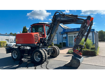 Grävmaskin på däck TEREX