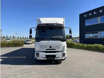 Lastbil med skåp VOLVO FL