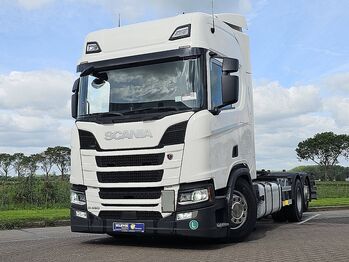 Containerbil/ Växelflak lastbil SCANIA R 450