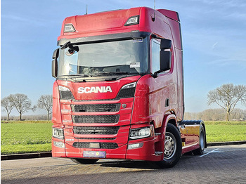 Dragbil SCANIA R 460