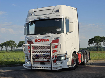 Dragbil SCANIA R