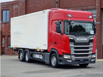 Lastbil med skåp SCANIA S 500