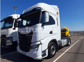 Dragbil IVECO S-WAY