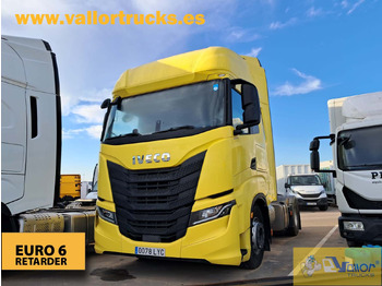 Dragbil IVECO S-WAY