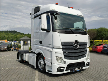 Dragbil MERCEDES-BENZ Actros 1845