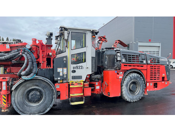 Styrbara borrmaskin SANDVIK