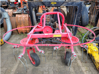 Minitraktor KUBOTA Trecker 1400 Diverse mit Zapfwelle am Heck und Heuwender: bild 3 Minitraktor KUBOTA Trecker 1400 Diverse mit Zapfwelle am Heck und Heuwender: bild 3