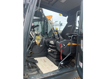 Bandgrävare Hyundai HX220AL Hyundai HX220AL: bild 5