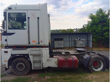 Dragbil RENAULT Magnum 440