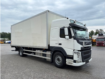 Lastbil med skåp VOLVO FM 330