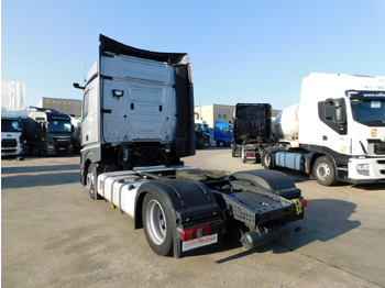 Dragbil Mercedes Actros: bild 4 Dragbil Mercedes Actros: bild 4