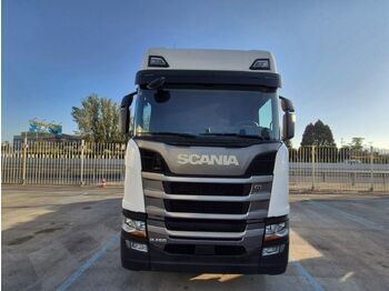 Dragbil SCANIA R 450