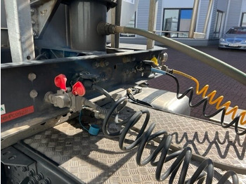 Tippbil semitrailer Carnehl CHKS34/HS CHKS34/HS, Stahlmulde ca. 29m³, HARDOX, Liftachse, Schütte: bild 2 Tippbil semitrailer Carnehl CHKS34/HS CHKS34/HS, Stahlmulde ca. 29m³, HARDOX, Liftachse, Schütte: bild 2