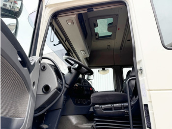 Flakbil DAF XF 410 FA 4x2 XF 410 FA 4x2, Fahrschule, 2x AHK, 6 Sitze: bild 2 Flakbil DAF XF 410 FA 4x2 XF 410 FA 4x2, Fahrschule, 2x AHK, 6 Sitze: bild 2