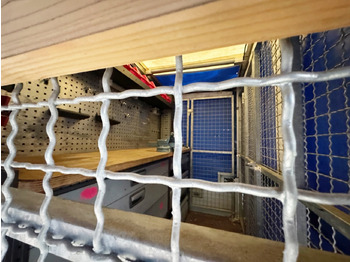 Interior photo 1: Leasa Mercedes-Benz 316 4x4 Doka 316 4x4 Doka, Werkstatteinrichtung Mercedes-Benz 316 4x4 Doka 316 4x4 Doka, Werkstatteinrichtung Interior photo 1: Leasa Mercedes-Benz 316 4x4 Doka 316 4x4 Doka, Werkstatteinrichtung Mercedes-Benz 316 4x4 Doka 316 4x4 Doka, Werkstatteinrichtung