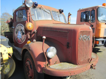 Släck/ Räddningsvagn MERCEDES-BENZ