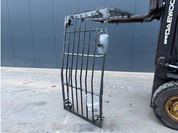 Hytt och interiör CATERPILLAR