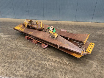 Bakgavellyft CATERPILLAR