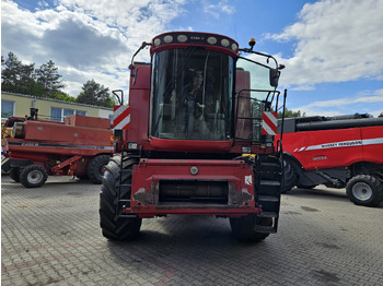 Skördetröska CASE IH
