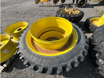 Däck och fälgar ALLIANCE