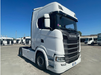 Dragbil SCANIA S 500