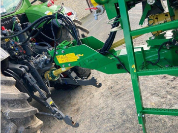 Bogserad spruta John Deere M740I: bild 4