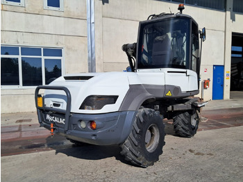 Grävmaskin på däck MECALAC