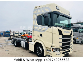 Containerbil/ Växelflak lastbil SCANIA S 450