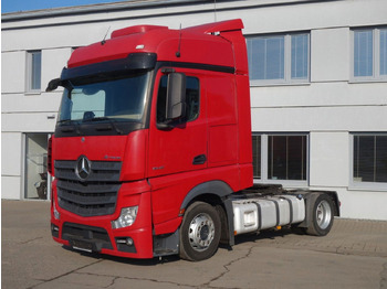 Dragbil MERCEDES-BENZ Actros 1845