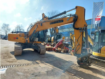 Bandgrävare LIEBHERR R 926