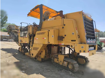 Asfaltfräs CATERPILLAR