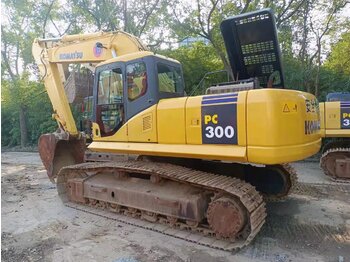 Bandgrävare KOMATSU PC300