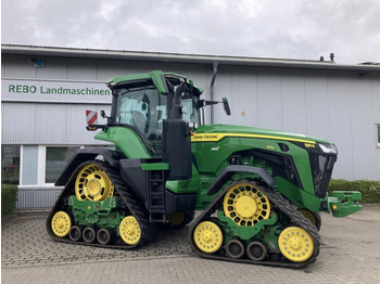 Traktor JOHN DEERE