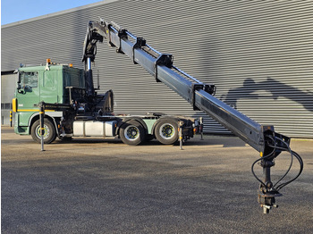 Dragbil DAF XF 105.460 6X2 / HIAB 37 t/m CRANE / KRAN: bild 4