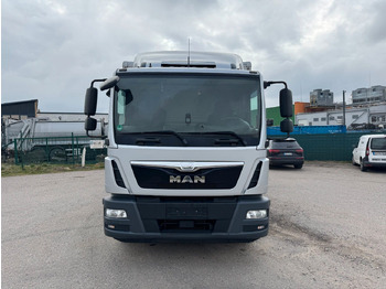 Lastbil med skåp MAN 15.290 4X2 Koffer mit Hebebühne AHK: bild 5 Lastbil med skåp MAN 15.290 4X2 Koffer mit Hebebühne AHK: bild 5