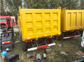 Tippbil lastbil Sinotruk HOWO 371 6*4 Dump truck: bild 3