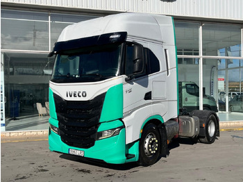 Dragbil IVECO