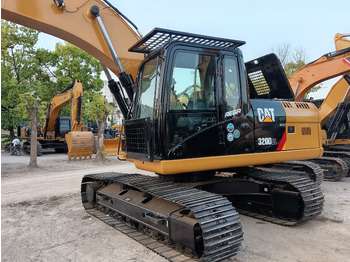 Bandgrävare CATERPILLAR 320D2