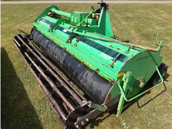 Jordfräs Rumptstad
RSF 2000: bild 4 Jordfräs Rumptstad
RSF 2000: bild 4