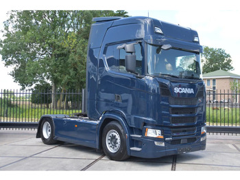 Dragbil SCANIA S 450