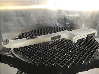 Stötfångare LIEBHERR