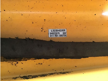 Stötfångare LIEBHERR