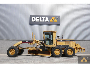 Väghyvel CATERPILLAR 12H