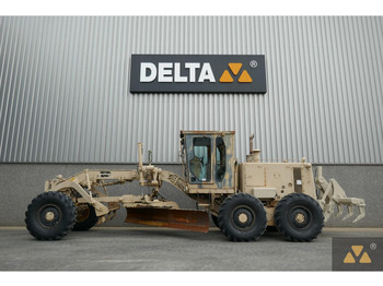 Väghyvel CATERPILLAR