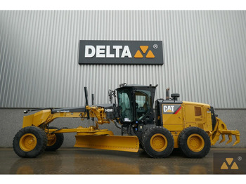 Väghyvel CATERPILLAR 140M